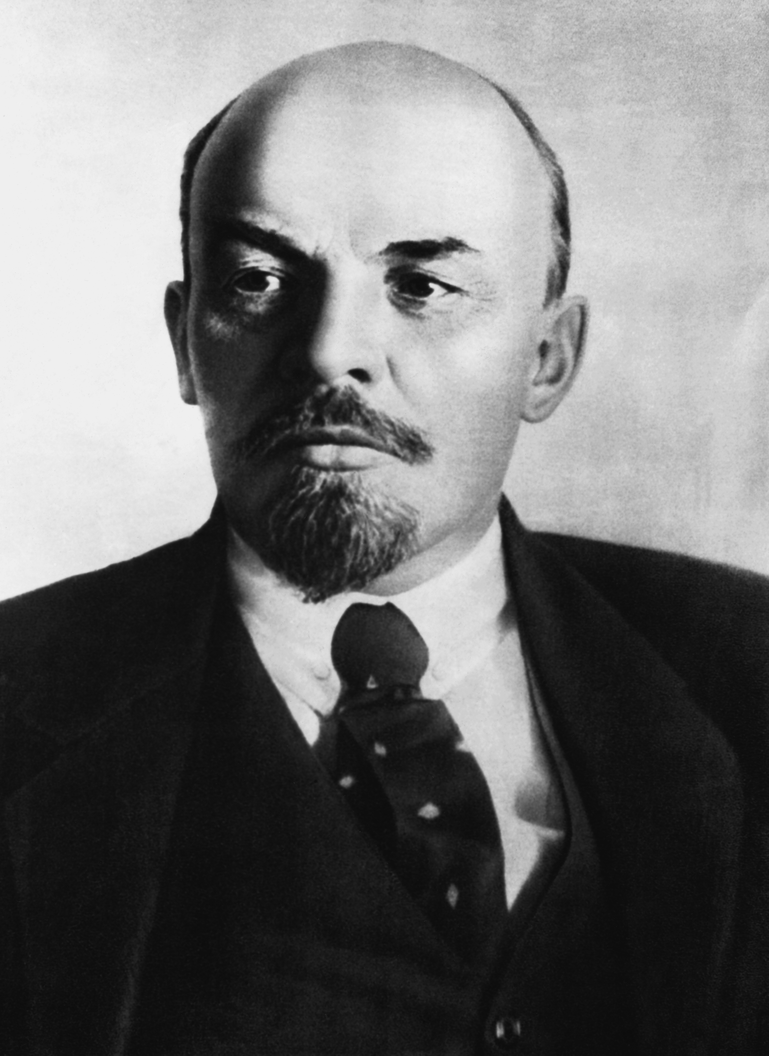 КТО БОЛЕЕ МАТЕРИ-ИСТОРИИ ЦЕНЕН? — Репортер