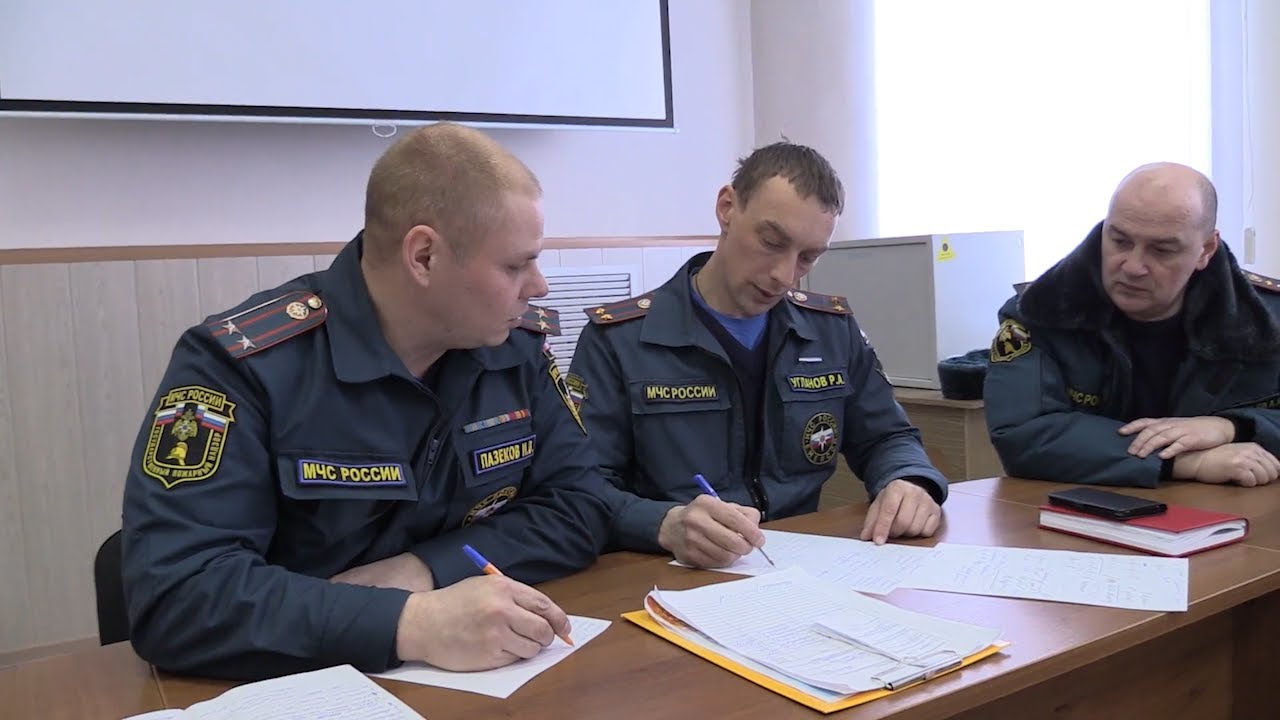 СЛЕДИТЕ ЗА ОГНЁМ И БЫТОВЫМИ ПРИБОРАМИ!