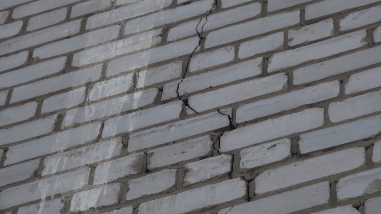 КАК БЫ НЕ РУХНУТЬ ДО КАПРЕМОНТА