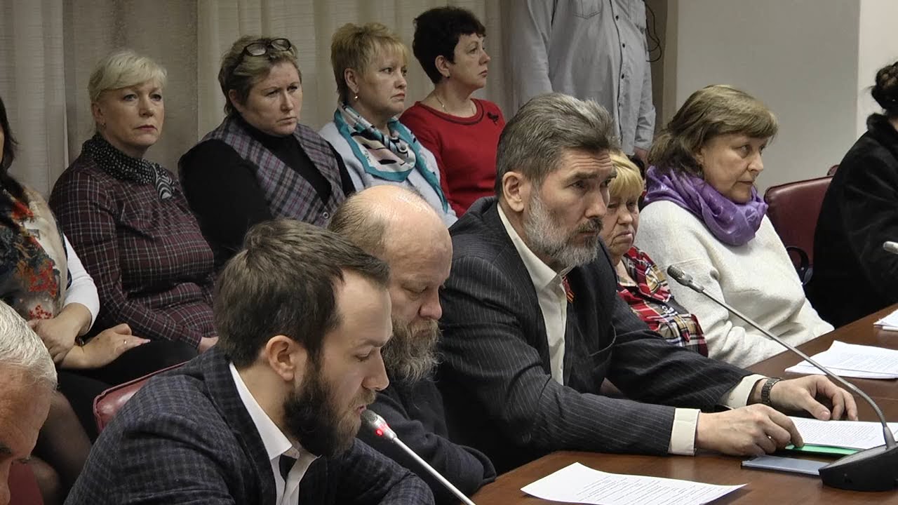 ТРЕТЬЯ СТОРОНА В ПЛОЩАДИ ЛЕНИНА