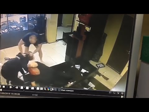 НАПАДЕНИЕМ НА ЛОМБАРД ЗАЙМЁТСЯ ПОЛИЦИЯ