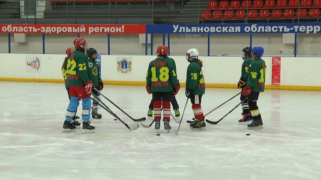 «ЖЕНСКАЯ ГРУППА С СЕРЬЁЗНОЙ ПЕРСПЕКТИВОЙ». ЮНЫЕ ХОККЕИСТКИ УЛЬЯНОВСКА