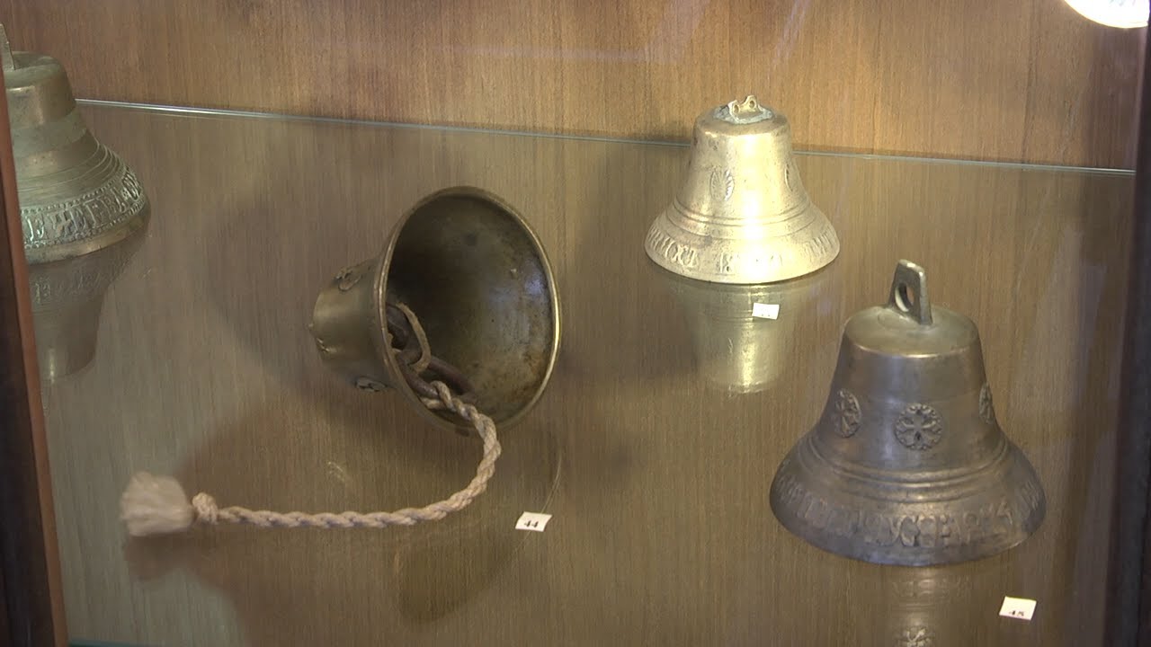 И ЗОВУТ, И ЗВУЧАТ, И ЗВЕНЯТ…