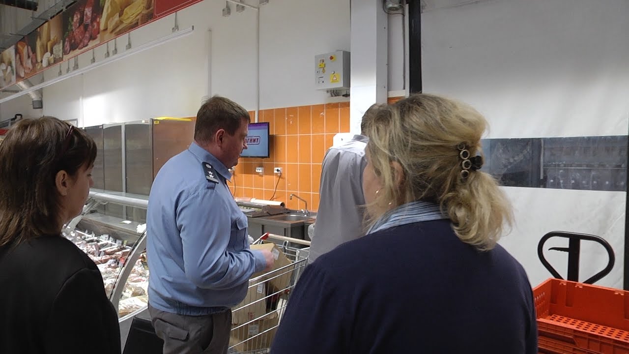 СЕЗОН ОТРАВЛЕНИЙ: МАГАЗИНЫ ОТКАЗЫВАЮТСЯ ОТ ПРОВЕРОК