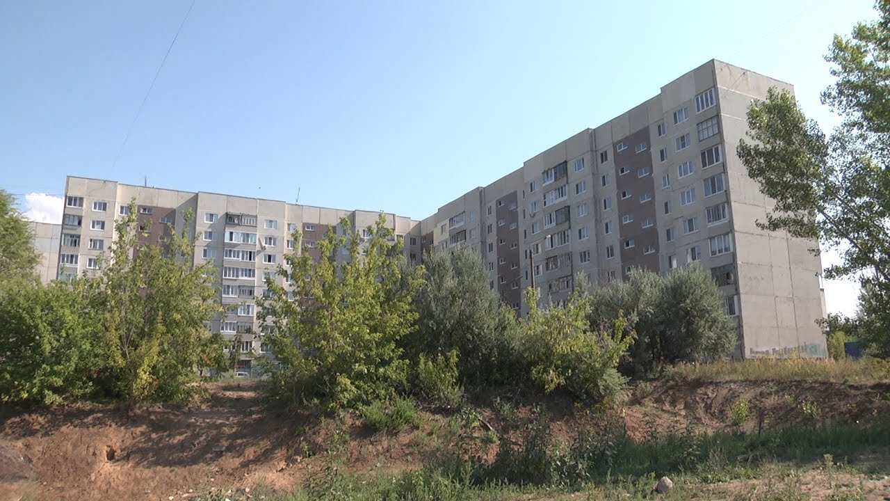 МОЯ ЯМА С КРАЮ. СТРОИТЕЛЬНЫЙ КОТЛОВАН ПРИТЯГИВАЕТ ДЕТЕЙ