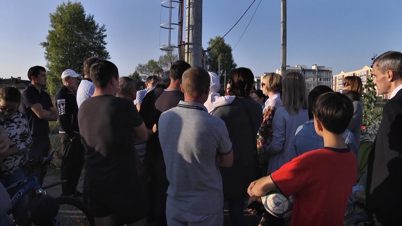 ХРАМ ИЛИ СКВЕР: НУЖНОЕ ПОДЧЕРКНУТЬ