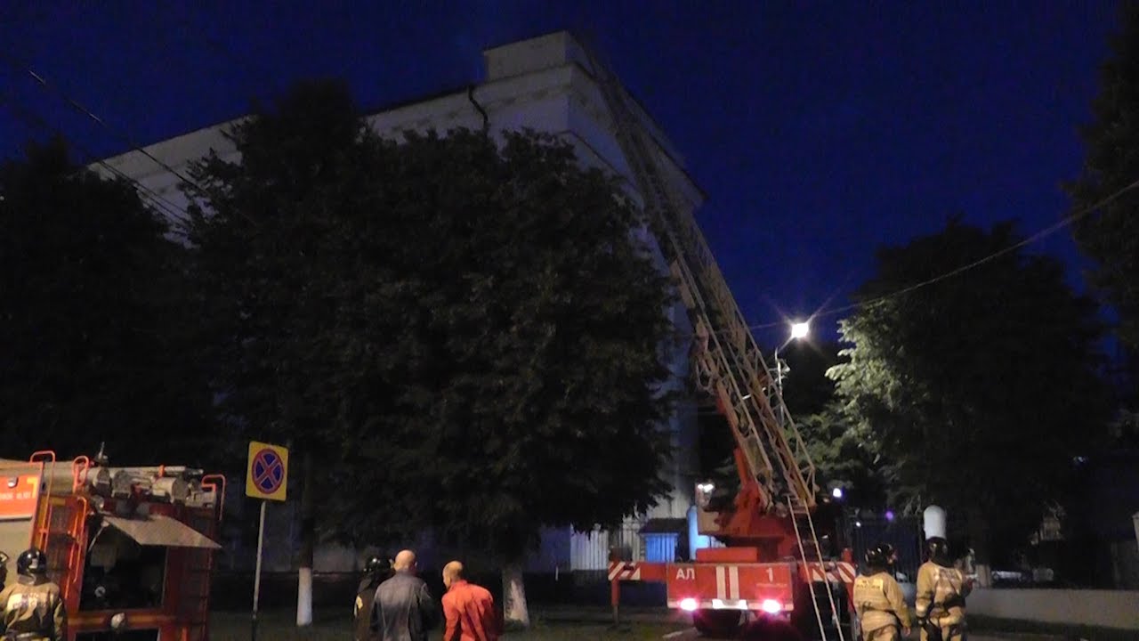 Пожар в здании облправительства потушили менее, чем за час