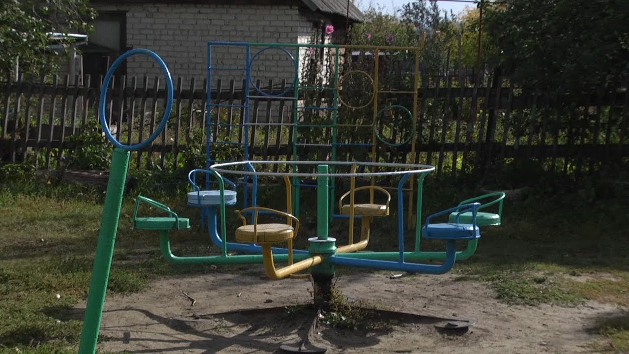 Канализация вместо площадки для детей. Жители против