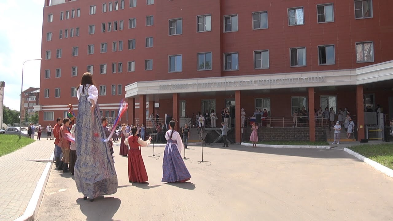 День России. 120 концертов во дворах