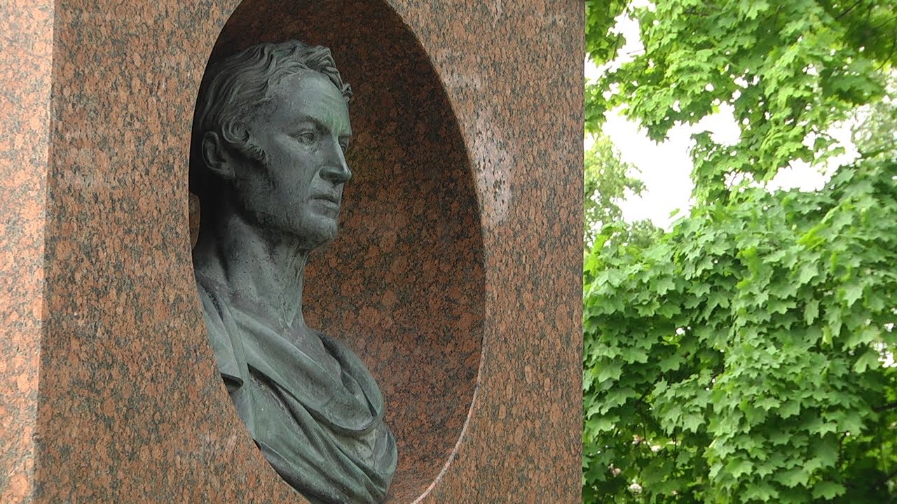 Цветы великому