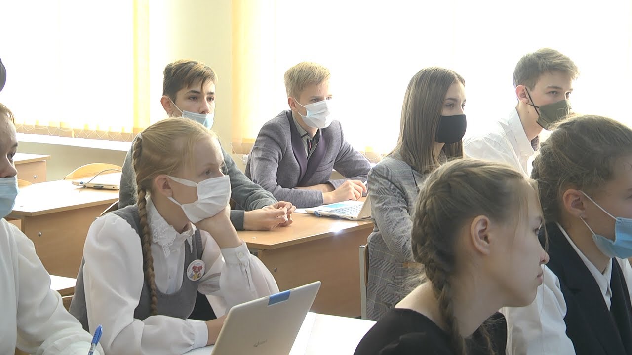 Техника в помощь. К 2023 обновятся все школы