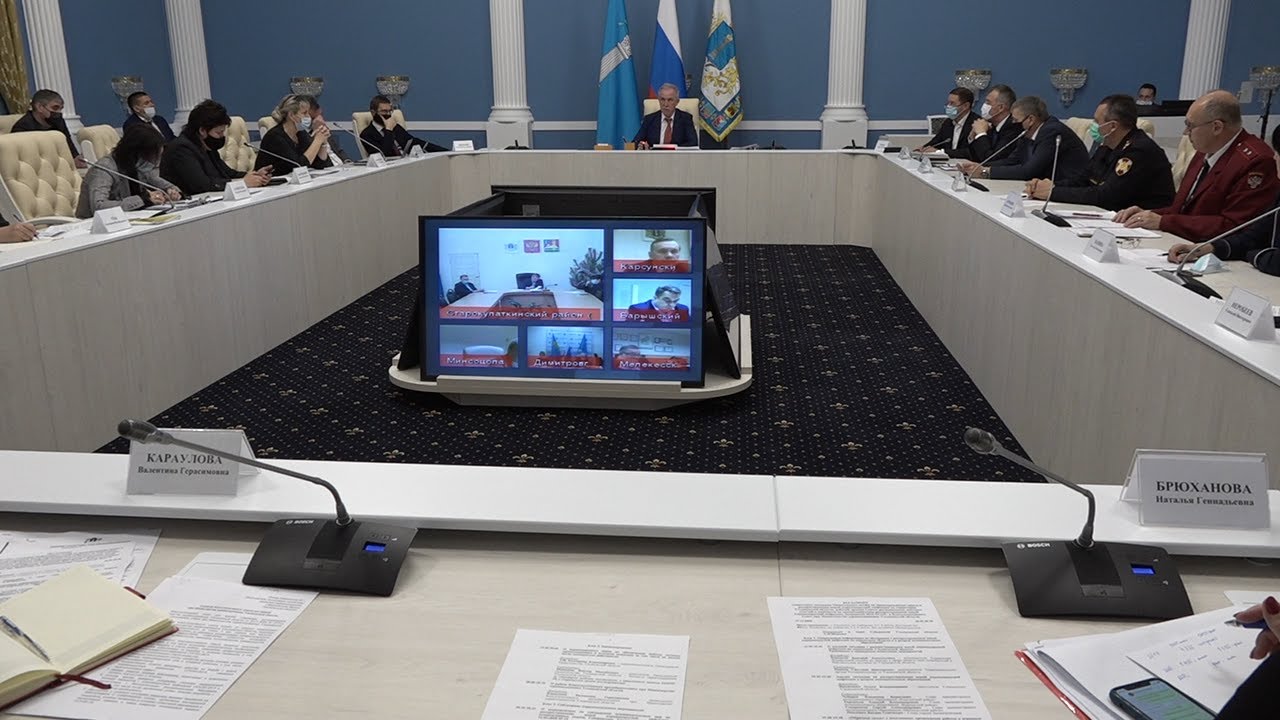 Вакцина, лекарства и гуляния. Тезисно о Штабе против ковида