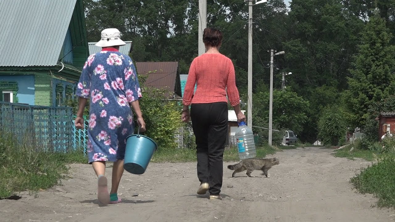 Жители поселка Дачный бегают за водой с ведрами. Из кранов вместо воды у них течёт… ничего