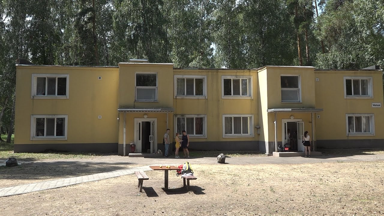 Пересменка в лагерях. Каждый сотрудник понимает необходимость привиться от вируса поразившего мир