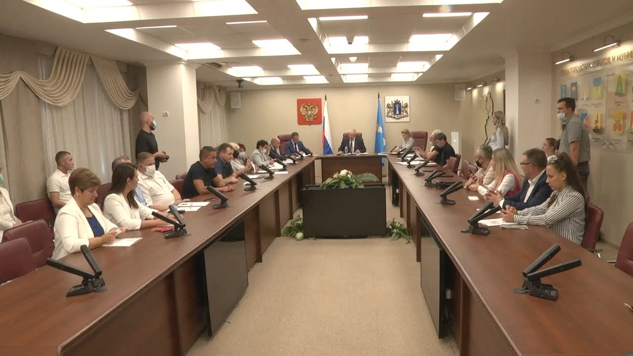 14 человек на место в Госдуме. По России в парламент выдвинулось 6389 кандидатов