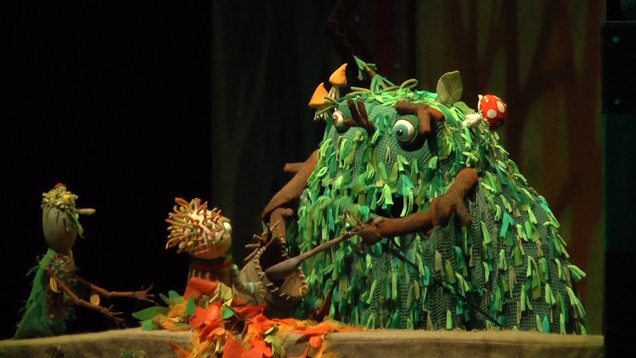 Сказочный юбилей. 50-летие Кузьмы в ульяновском театре кукол отметили новым спектаклем про домовёнка