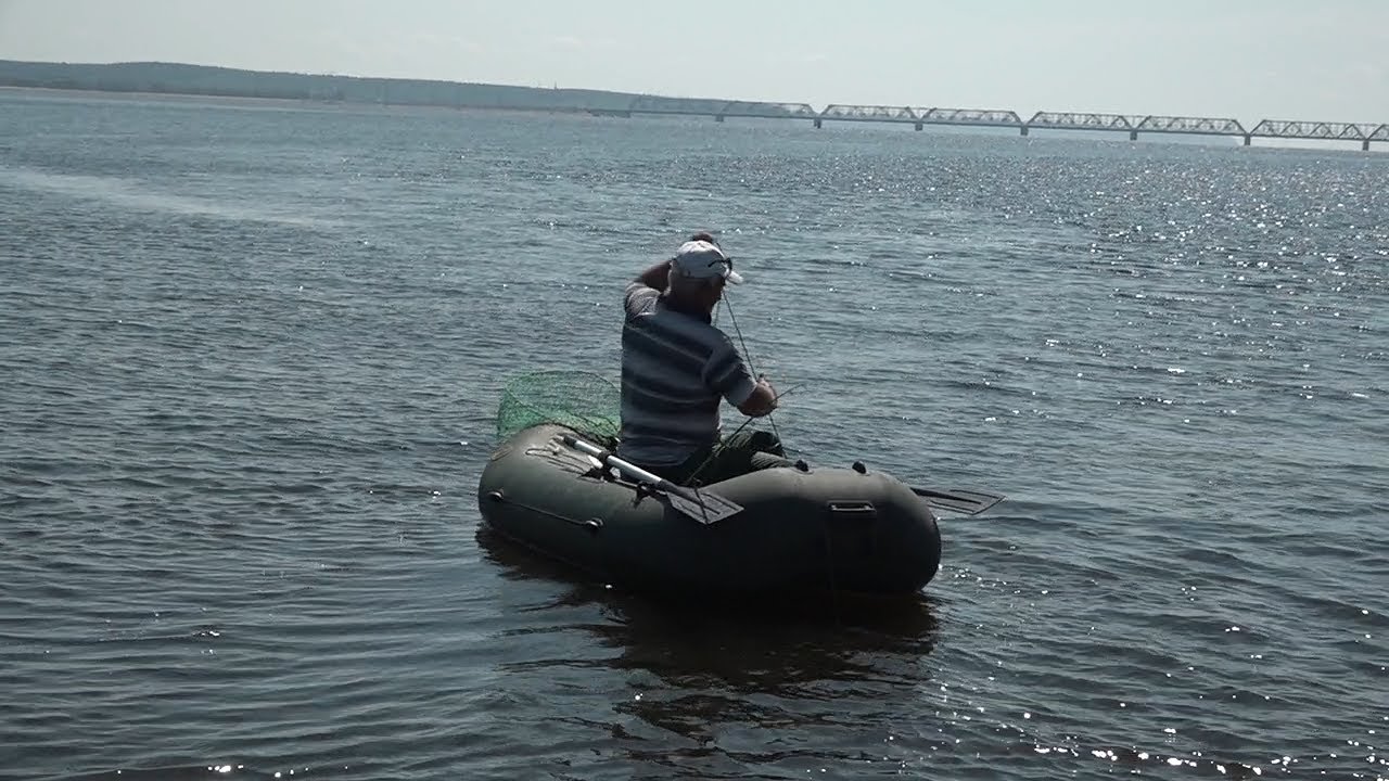 Трезвым, в разрешенном для купания месте, не спуская глаз с детей — правила отдыха у воды