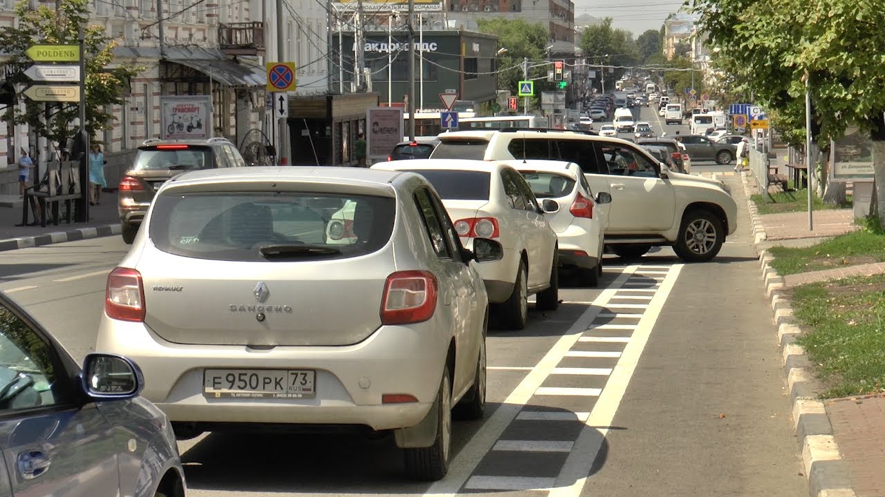 «Дорожная диета». Отдали часть дороги одним, наплевав на интересы других? Споры о велополосе