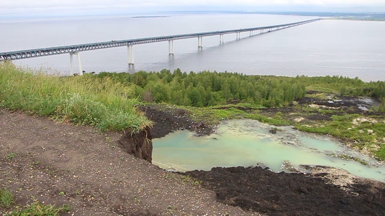 Ковид-фри зоны в Ульяновске, в УлГУ прививают целый микрорайон и опасные спортплощадки в Заволжье