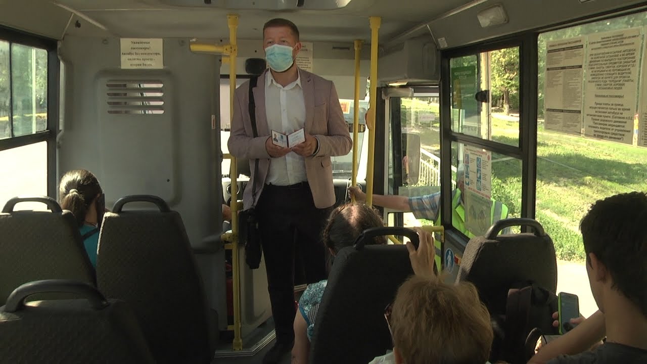 Маски не снимать. В переполненных маршрутках скоро некому будет ездить. Нужны ли масочные рейды?