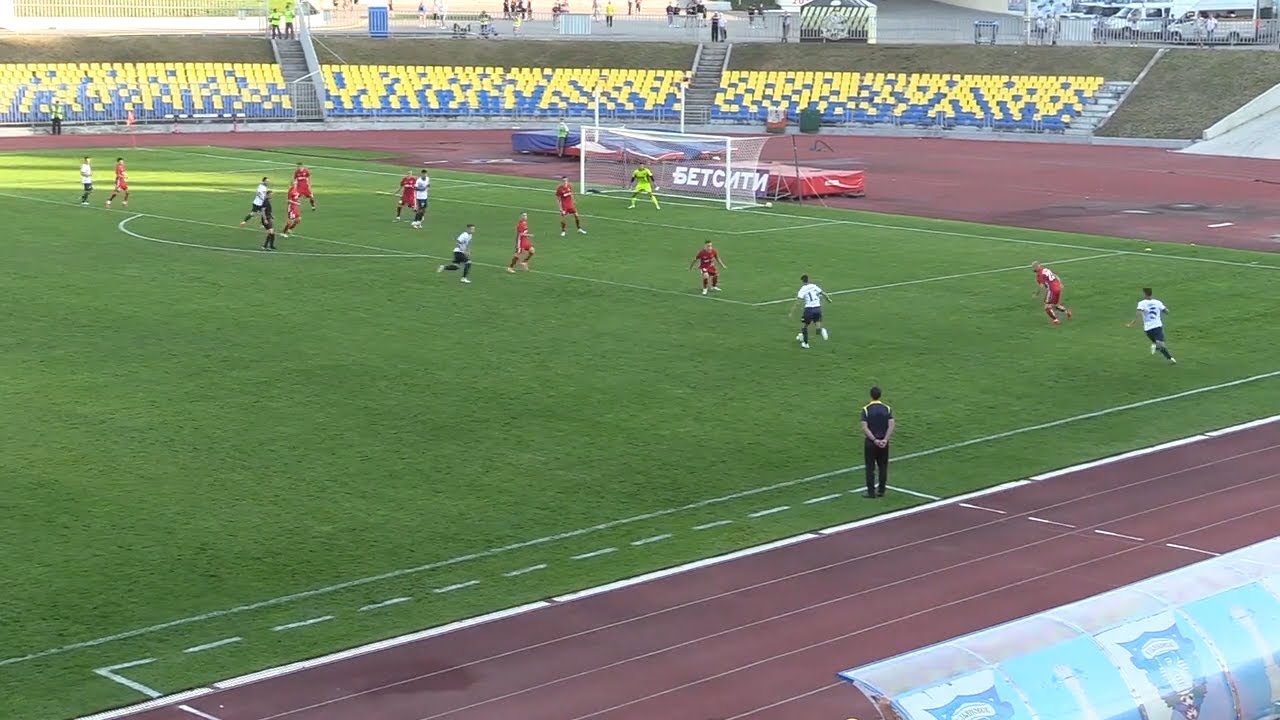 Болельщики разделились на два лагеря. «Волга» вылетела из розыгрыша кубка России проиграв «Саранску»