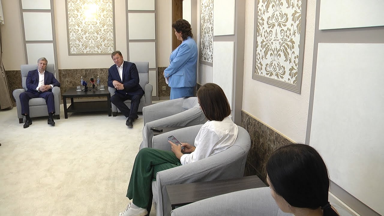 Встреча с преподавателями и студентами аграрного университета