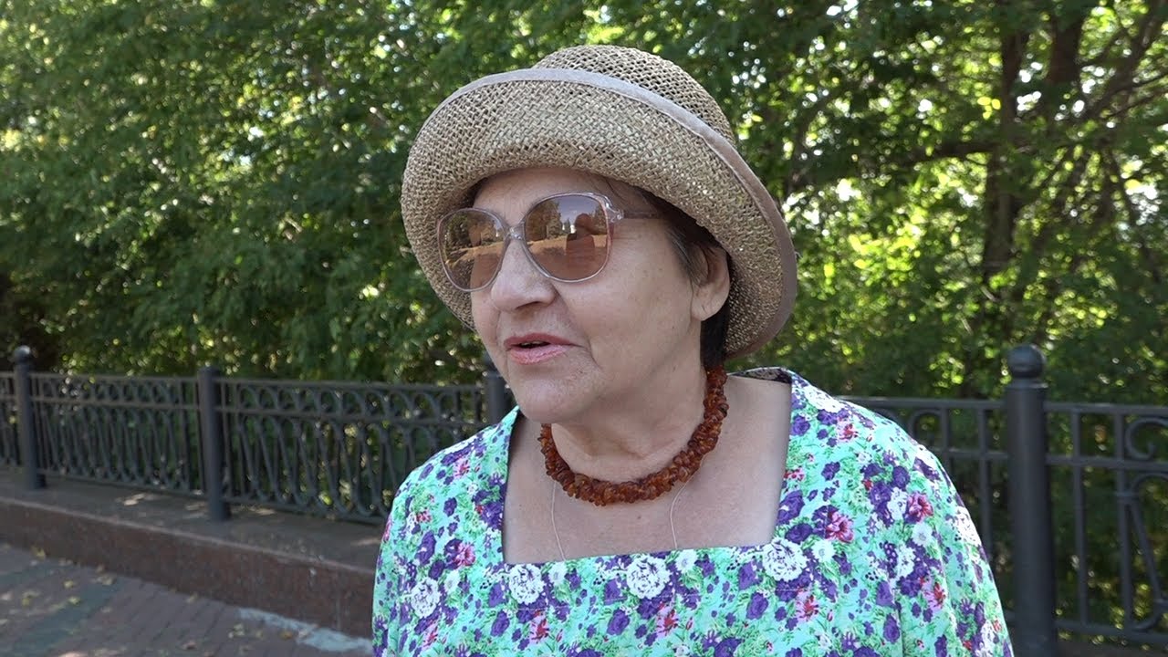 Глас народа: Кому ещё помочь деньгами