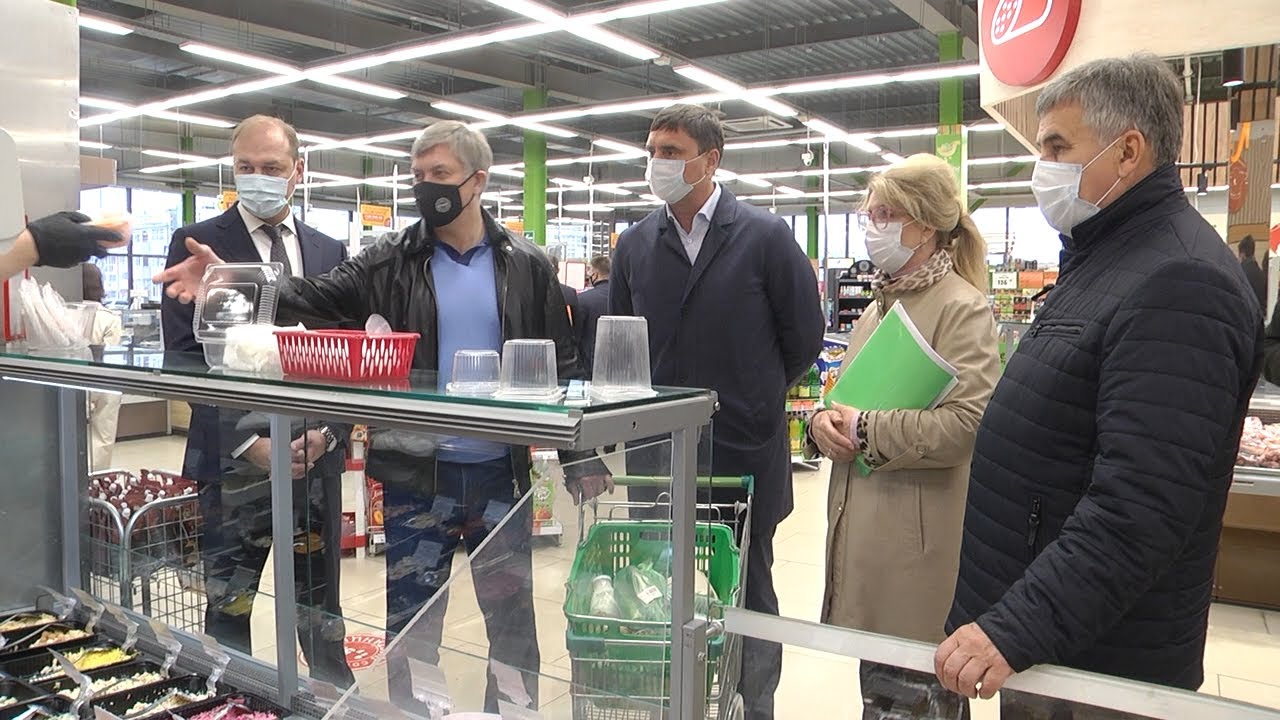 Какие цены формирует новый урожай и что можно увидеть на прилавках? Глава области в магазине