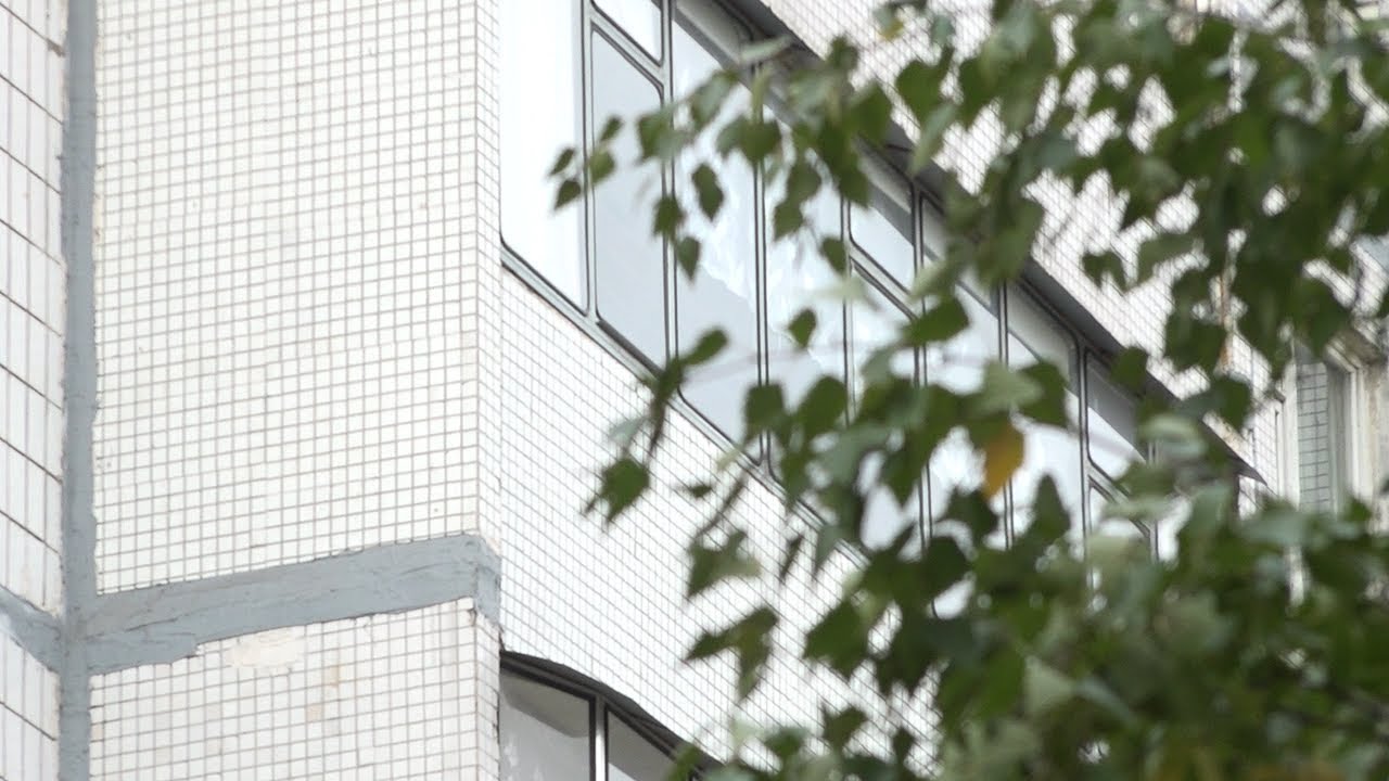 Теплится надежда на тепло. Потрогать батареи своими руками решила наша съемочная группа