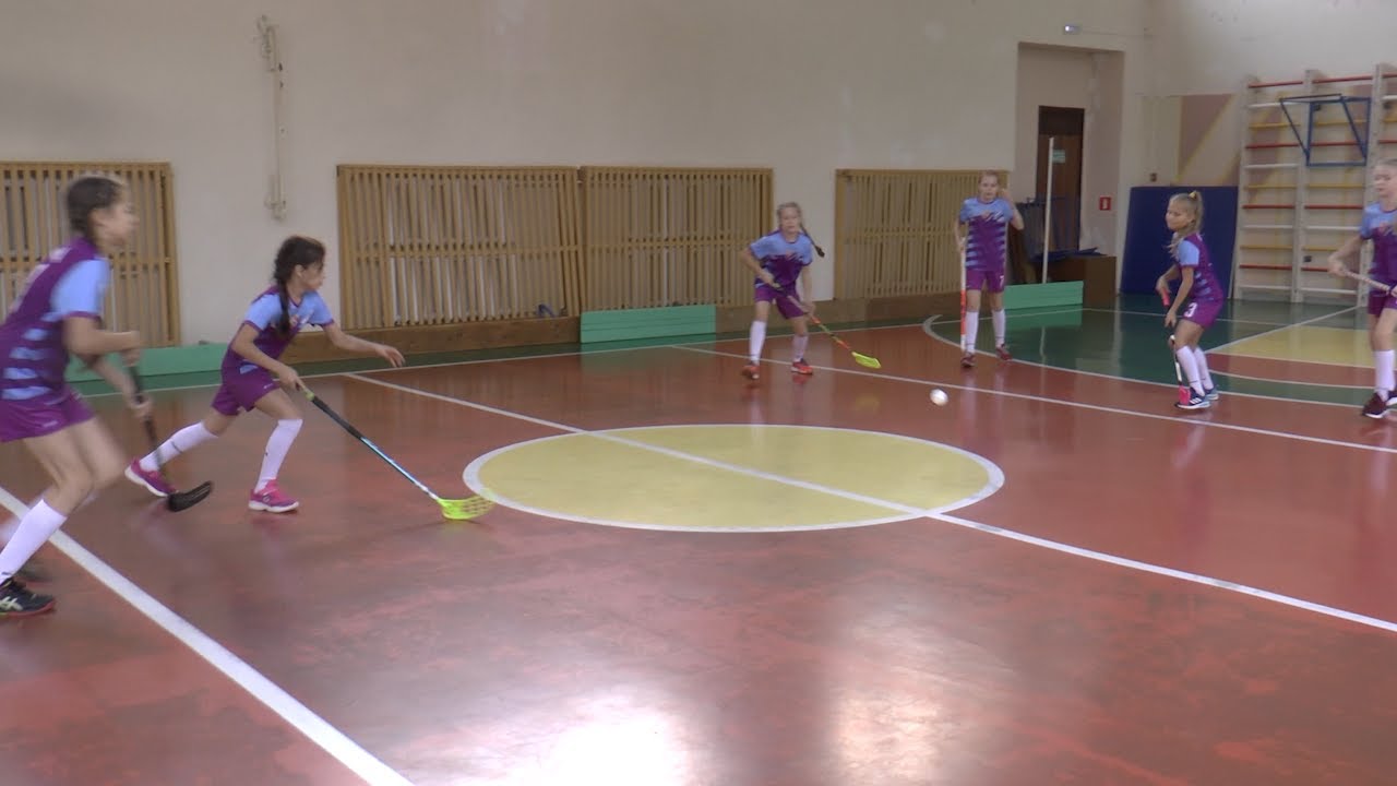 Юные флорболистки из Ульяновска