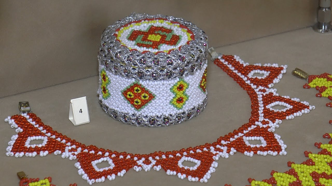 Край ста тысяч вышивок. В Ульяновске открылась выставка «Чувашская традиционная вышивка»