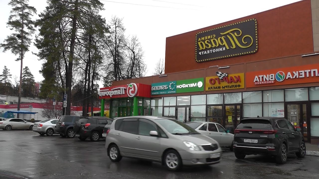 Обязательная термометрия, масочный режим и стоп фуд-корты. Как соблюдаются ковидные нововведения?