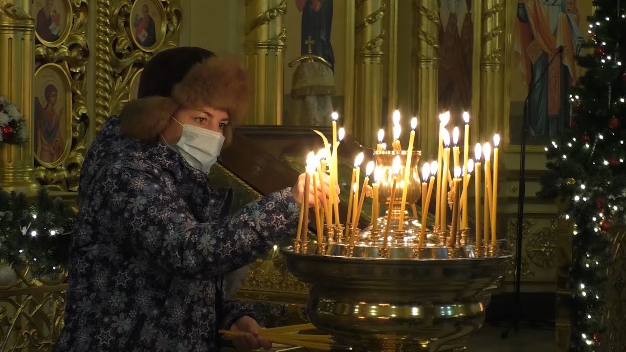 С Рождеством! В ночь с 6 на 7 января православные верующие отметили Рождество Христово