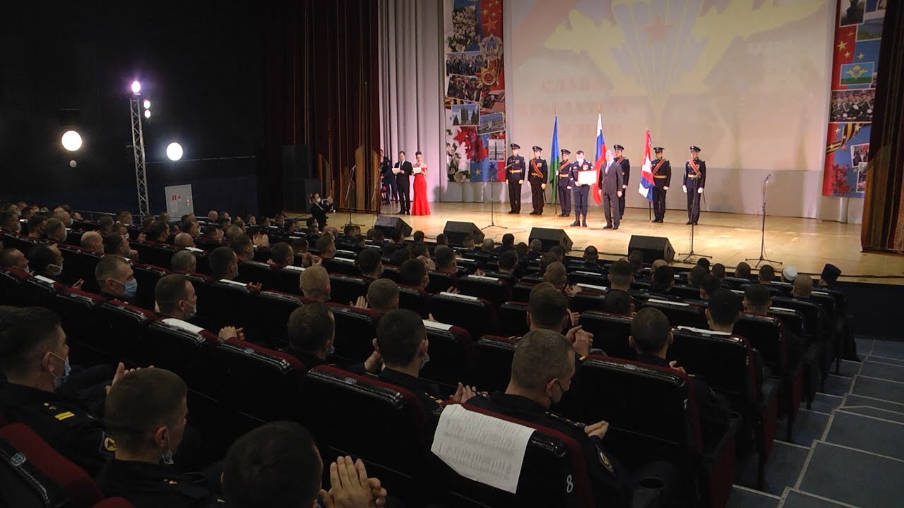 Слажено и без потерь. В Ульяновске наградили десантников, вернувшихся из Казахстана после миротворческой миссии ОДКБ