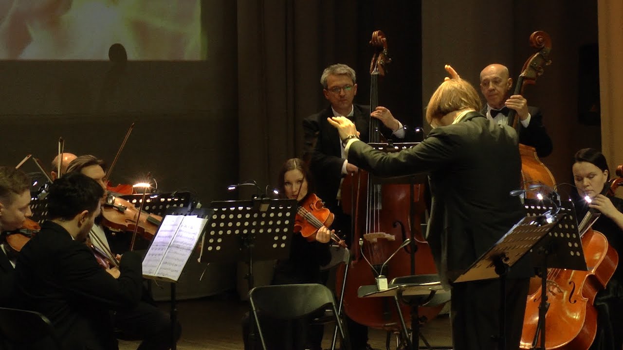 Скрипка и страсть. Ульяновский оркестр и скрипачки из Санкт-Петербурга рассказал «Историю танго»