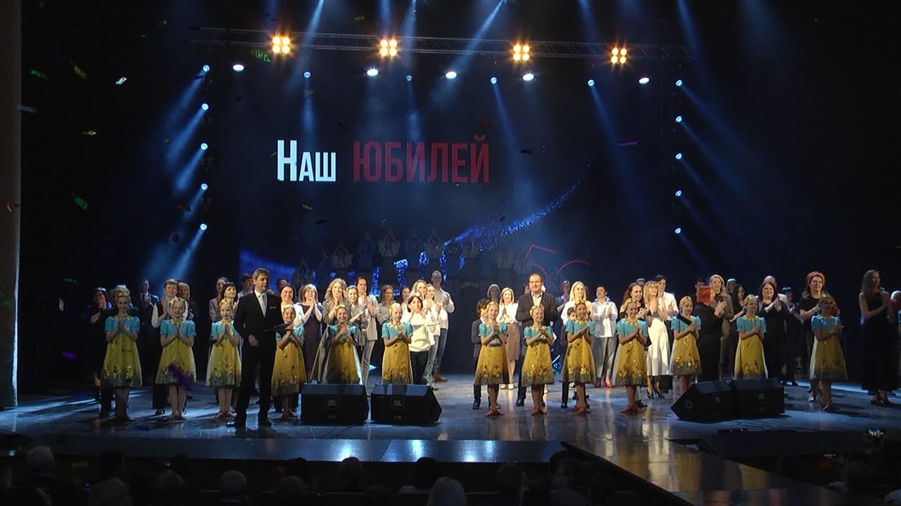 «Браво, маэстро». Ульяновские зрители подарили работникам культуры овации, восхищение и цветы