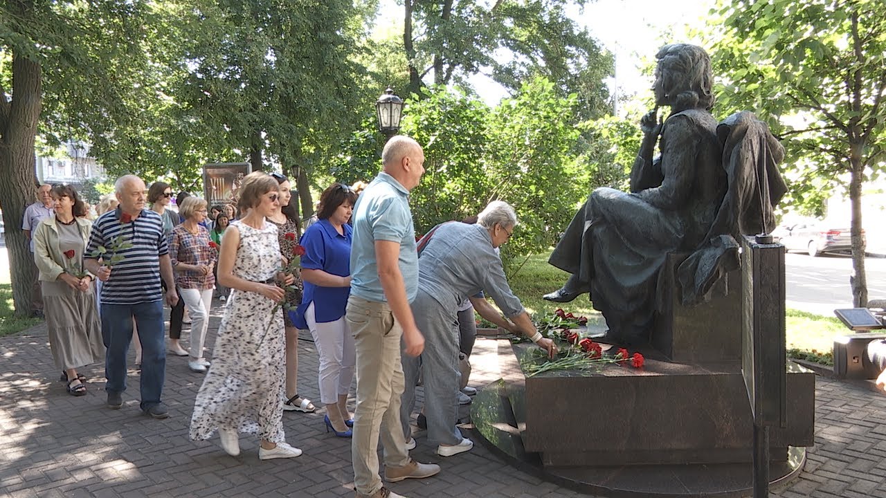 Тётя Валя с нами навсегда — ульяновцы вспоминают выдающуюся телеведущую