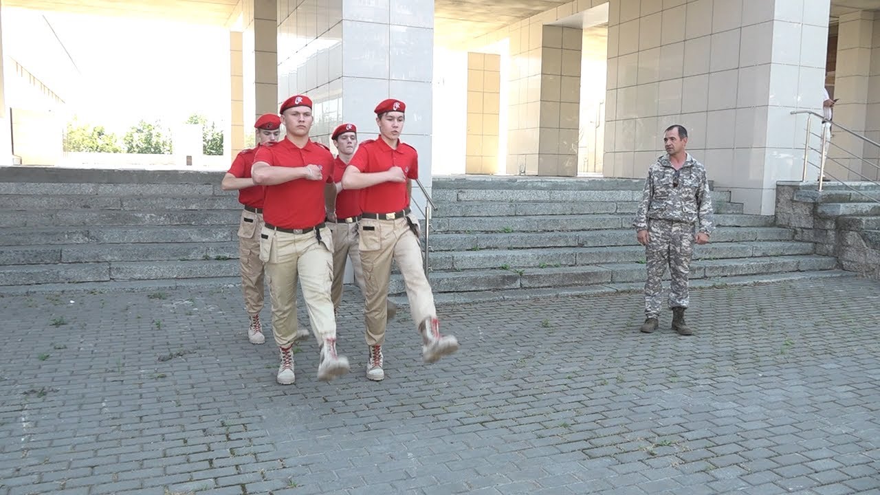 Начальные военные навыки: ульяновцы приняли участие в командном сборе юнармейцев и кадетов ПФО