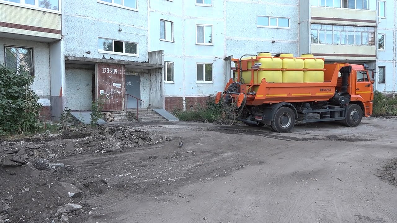 С ведром на улицу. В Ульяновске на три дня без воды осталась половина Железнодорожного района