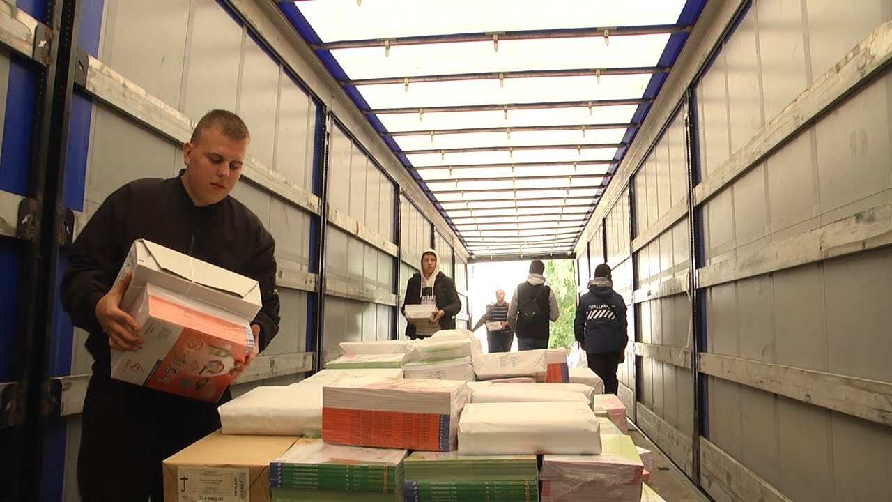 Помощь знаниями. Из Ульяновска в Лутугинский район ЛНР отправили тонны учебников