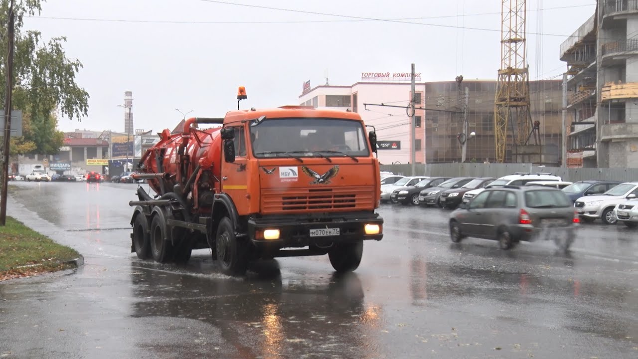 Гондольная столица. Ульяновск спасли от подтопления: коммунальщики прочистили ливнёвки