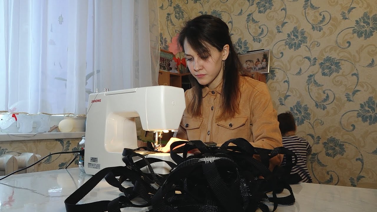 Актуальный хендмейд. Ульяновские волонтеры изготавливают тактические носилки «Фома»