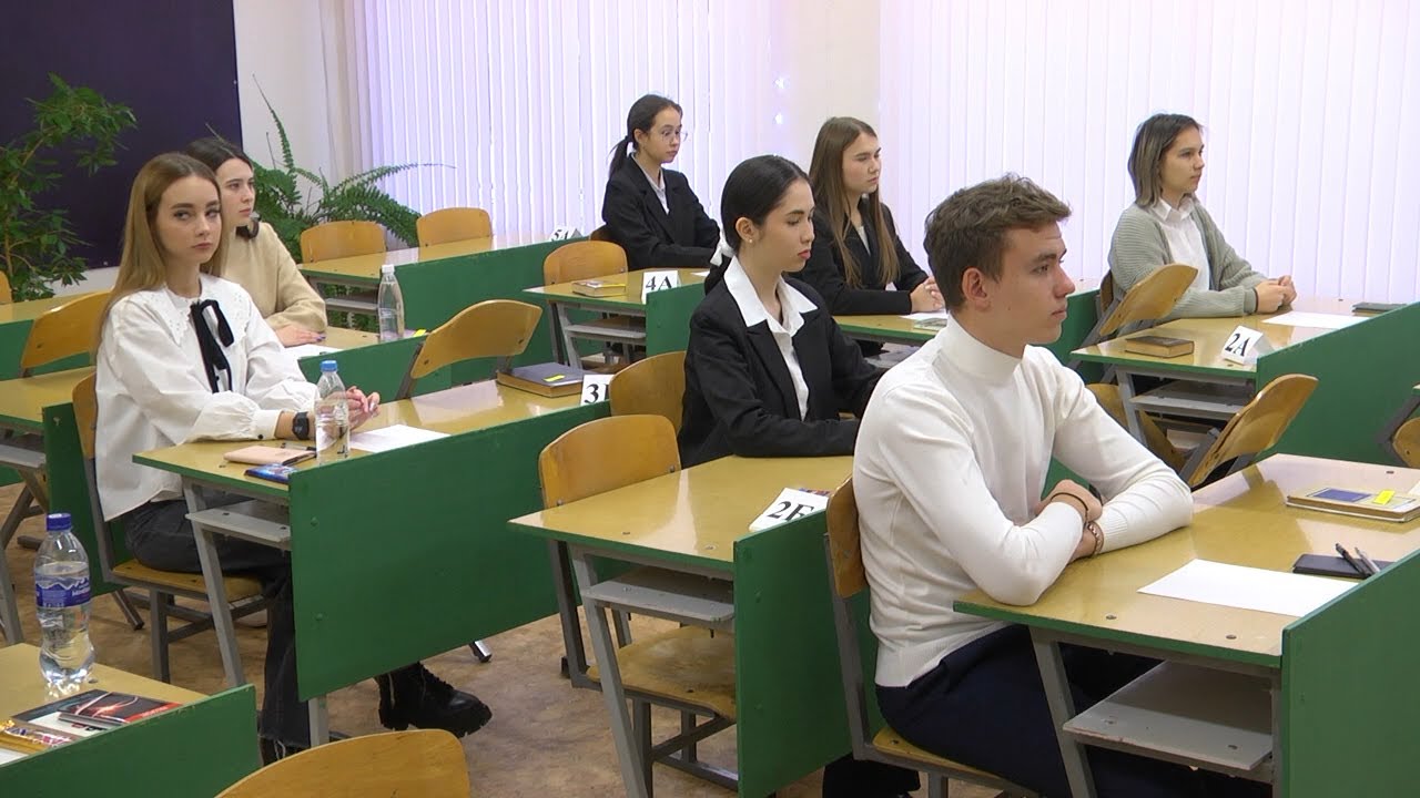 Билет на экзамен. Ульяновские школьники преодолели последний рубеж перед ЕГЭ