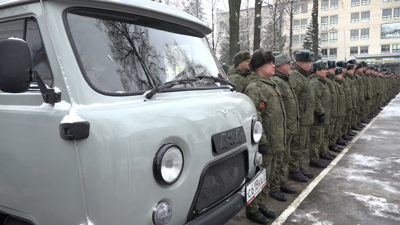 Общими силами. Два автомобиля передали в зону СВО для ульяновских воинов-связистов
