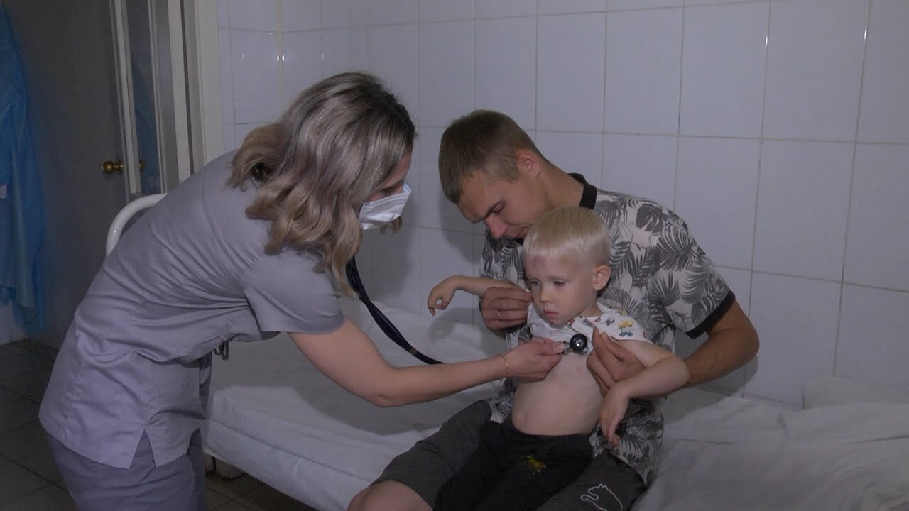 Врачи день и ночь. Ульяновские медики отмечают профессиональный праздник на рабочем месте