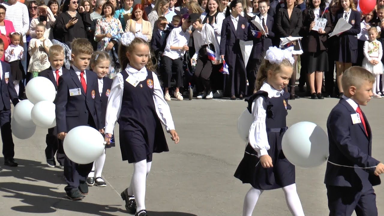 Школьники и школа. В Ульяновской области отпраздновали Первое сентября