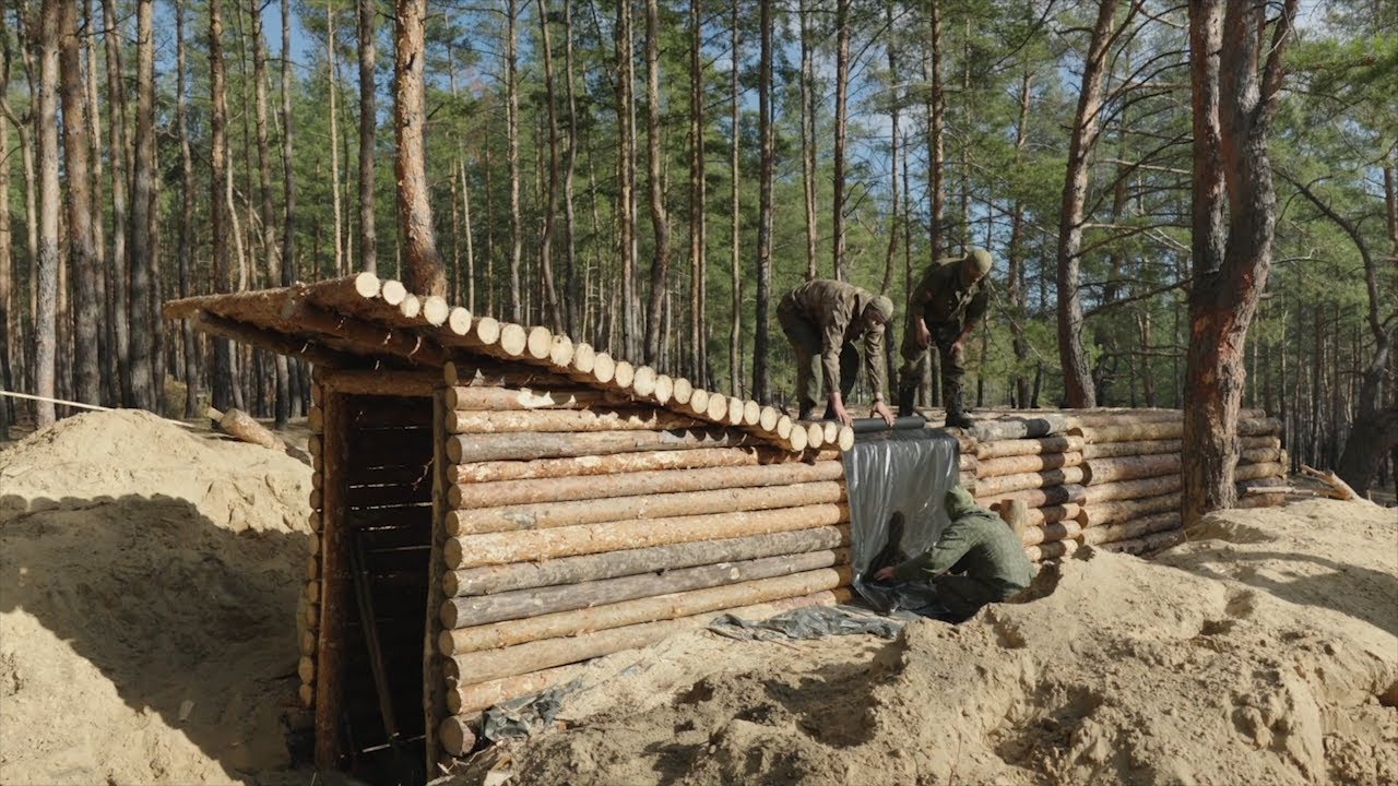 Бойцы батальона «Ульяновск» строят в прифронтовом лесу храм и мечеть