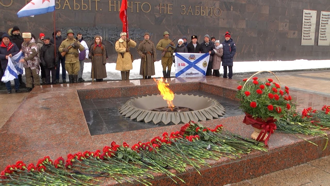 День памяти Неизвестного солдата в Ульяновске возложили цветы к Вечному огню