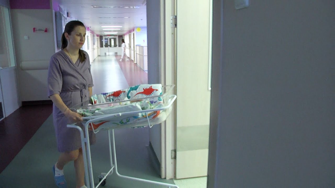 Новорождённое чудо: в перинатальном центре младенцы превращаются в новогодних волшебников