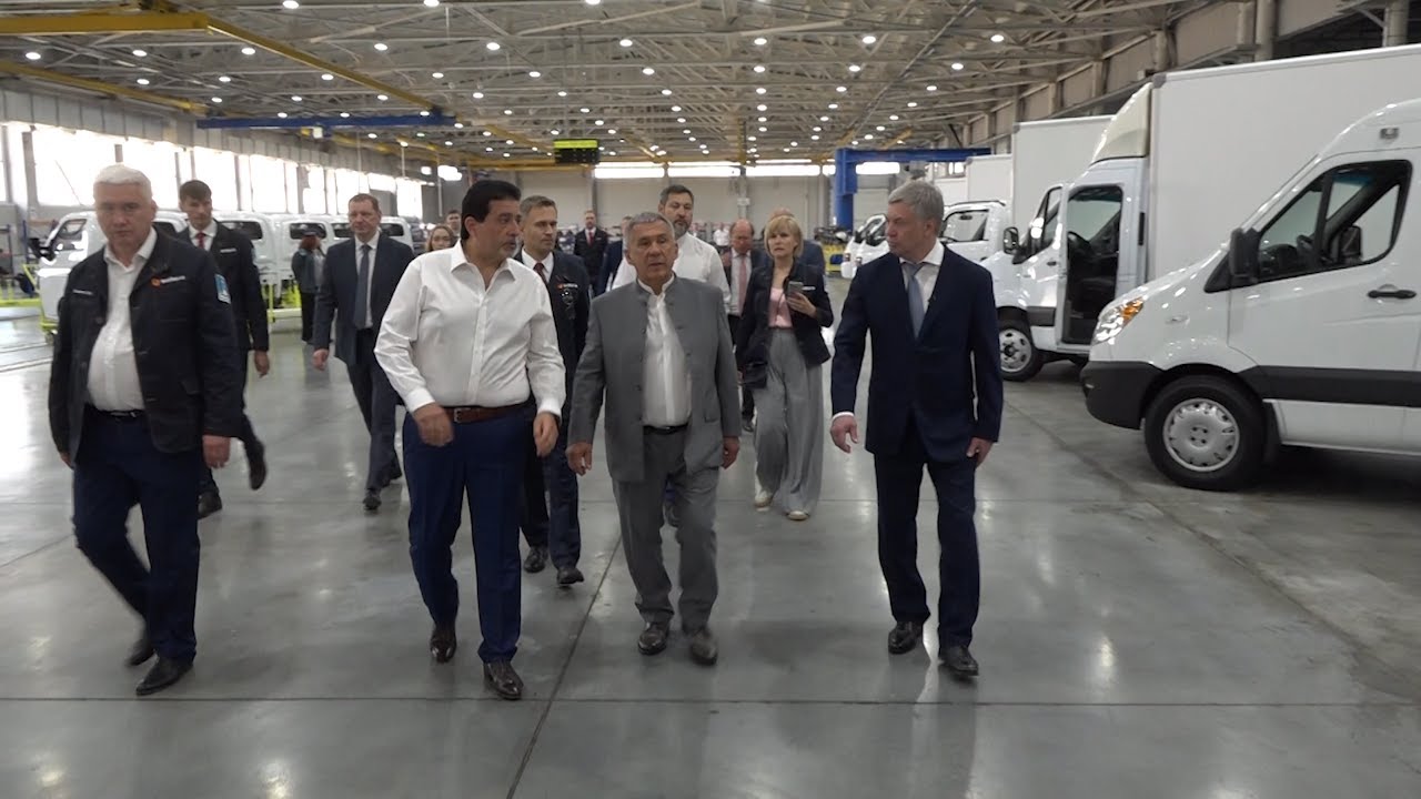 С визитом из Татарстана — Рустам Минниханов